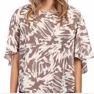 Vince Camuto Neutral Twist Cape Back Top S NWT